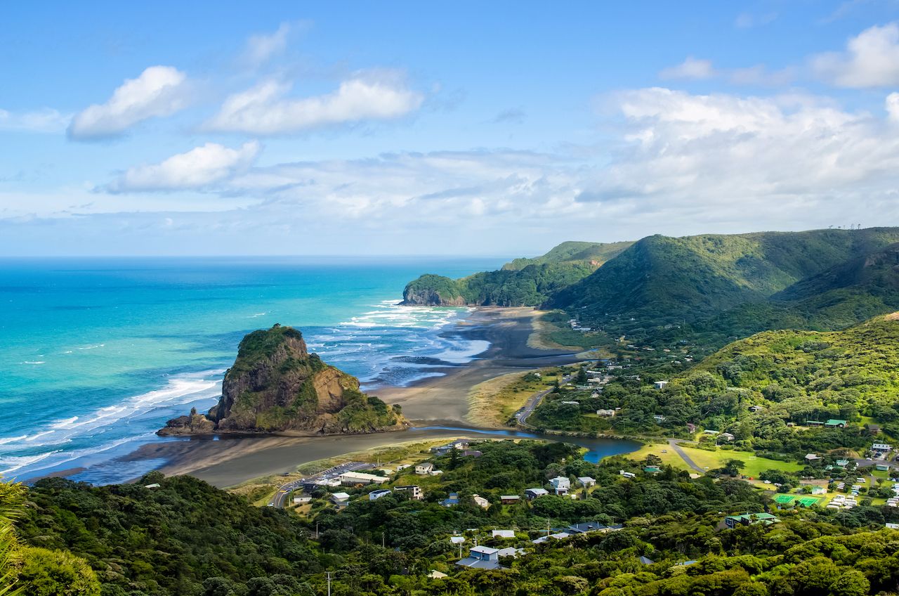 Piha “Lone Rock”